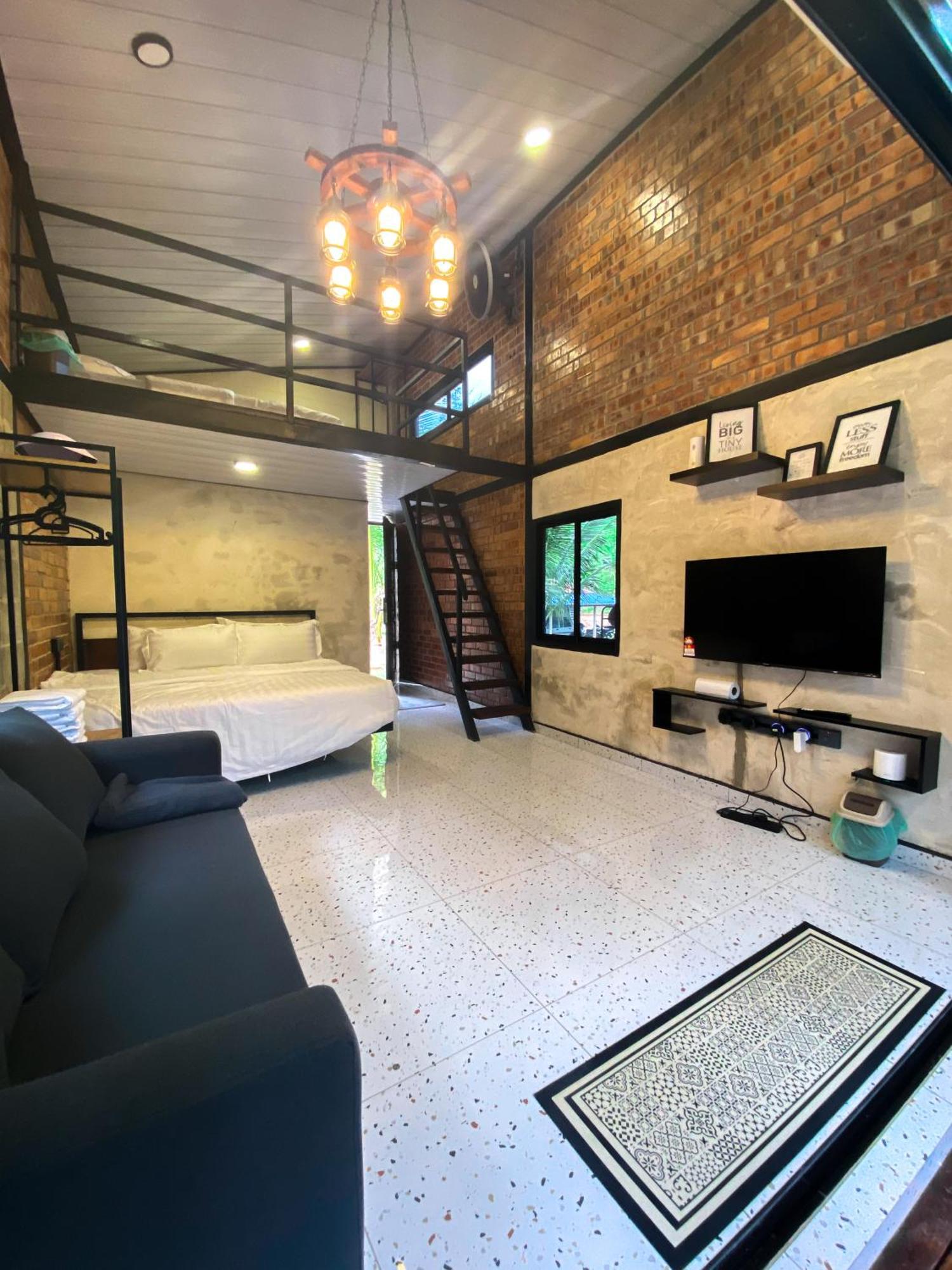 Casa Damai Janda Baik - Riverview Tiny House Bentong Bagian luar foto
