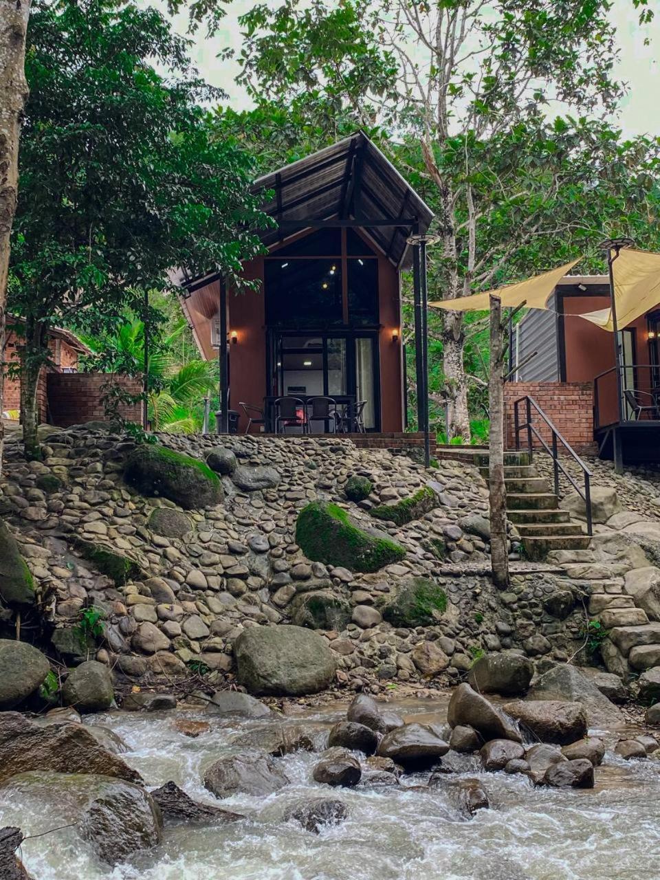 Casa Damai Janda Baik - Riverview Tiny House Bentong Bagian luar foto