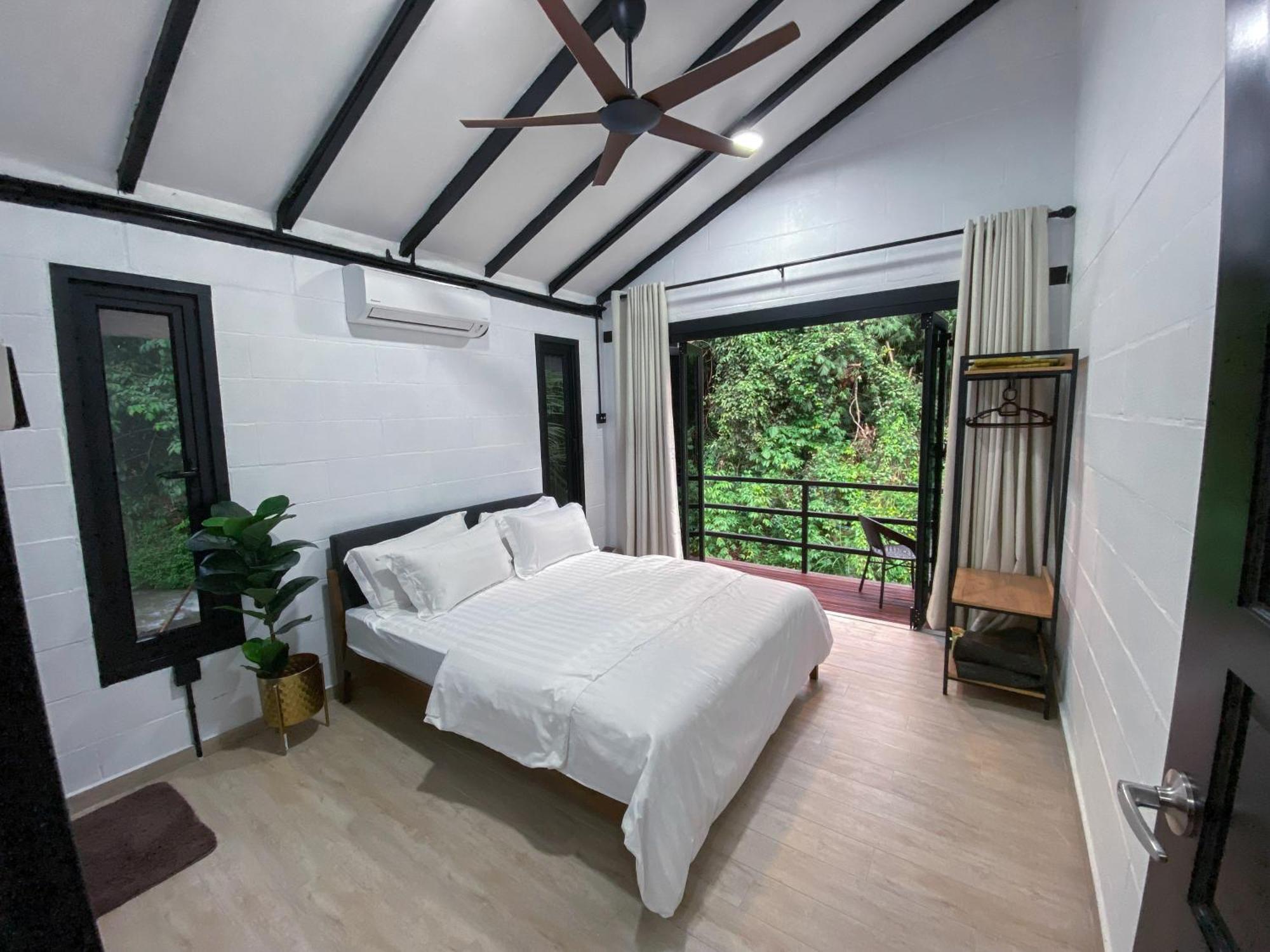 Casa Damai Janda Baik - Riverview Tiny House Bentong Bagian luar foto